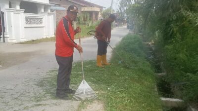 Sambut HUT Ke-81 RI, Lurah Semula Jadi Pimpin Gotong Royong