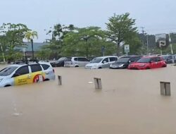 Banjir Besar Terjang Padang