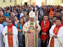 Bupati dan Ketua TP PKK Humbahas Hadiri Peresmian Gereja Katolik Stasi Santo Yohanes Pembaptis Bonan Dolok