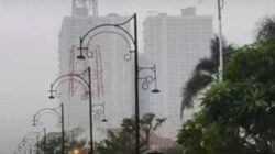 Medan Diselimuti Kabut Asap. Jarak Pandang di Sejumlah Kawasan Terganggu